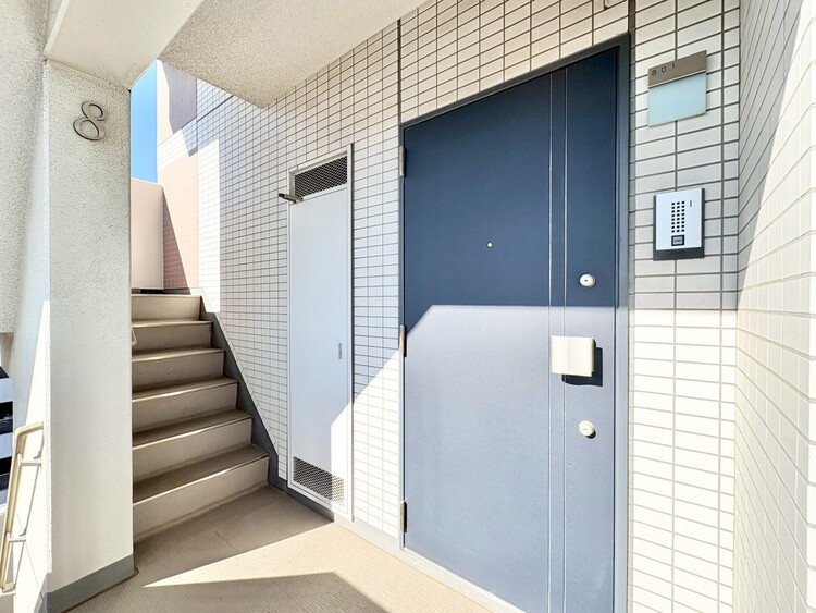 玄関 玄関を開ければ、そこは安らぎのご自宅。