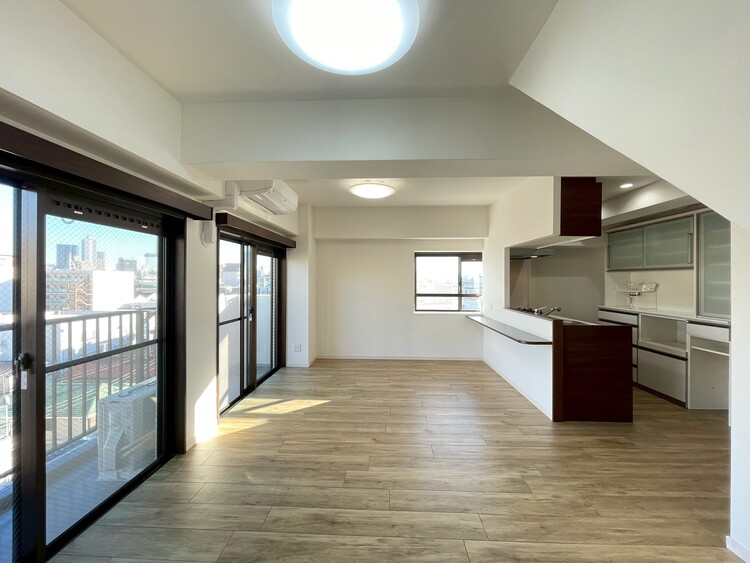 居間 豊かな居住性と、安心感を満たすクオリティが見事に調和した住空間。