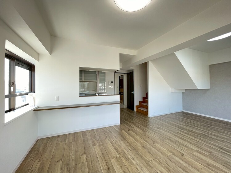 居間 快適に過ごす毎日を求めて、暮らしの中でご自身の「マイホーム」に創り上げてください。