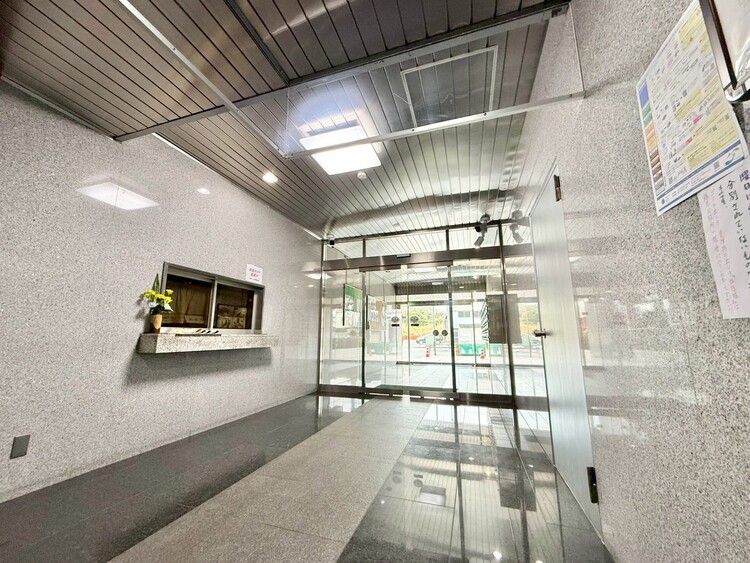 その他 館内は静寂な中が保たれており、管理が行き届いている印象を受けました。