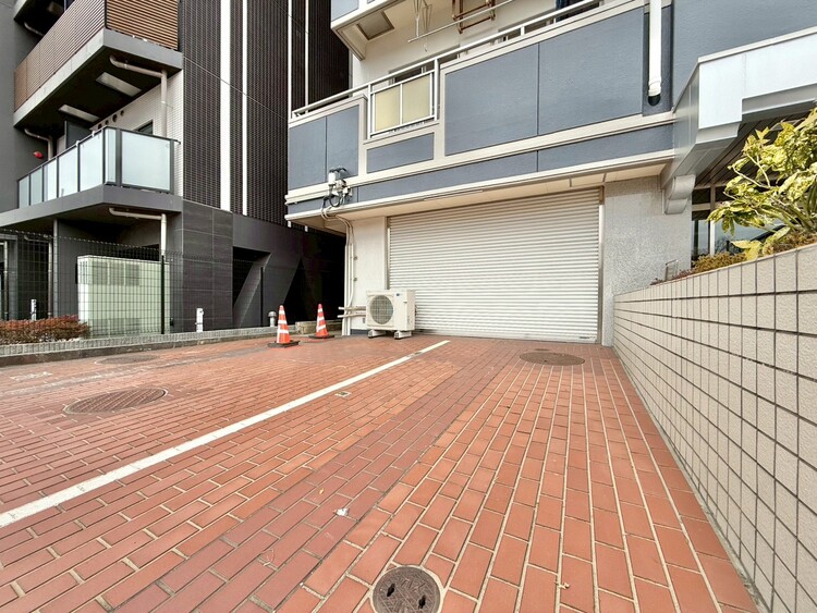 その他 駐車スペースが嬉しいですね。※空き状況は都度ご確認下さい。