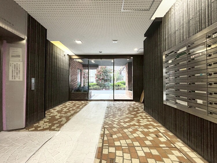 その他 館内は静寂な中が保たれており、管理が行き届いている印象を受けました。