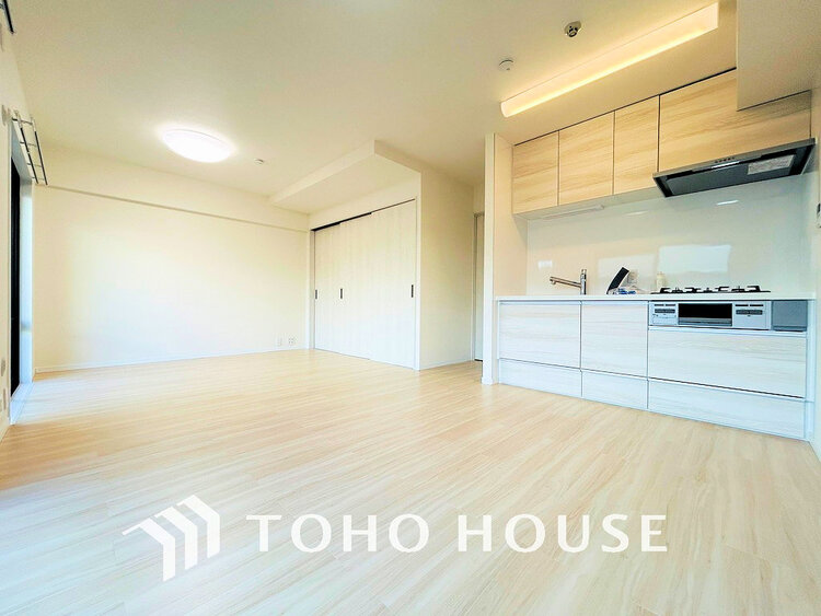 内装 シンプルな内装は落ち着きのある空間・ゆったりとした家族とのひとときを過ごせます