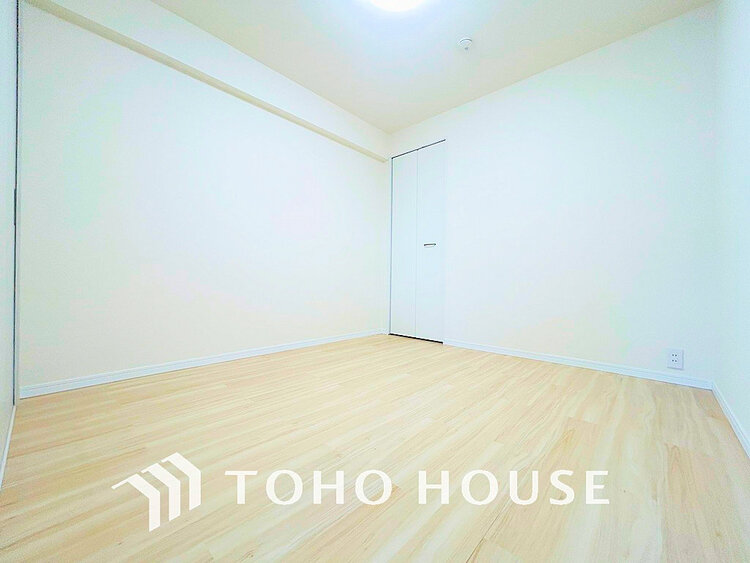 内装 1日の疲れを癒し、心地よく寛げるようゆったりとした広さをしています