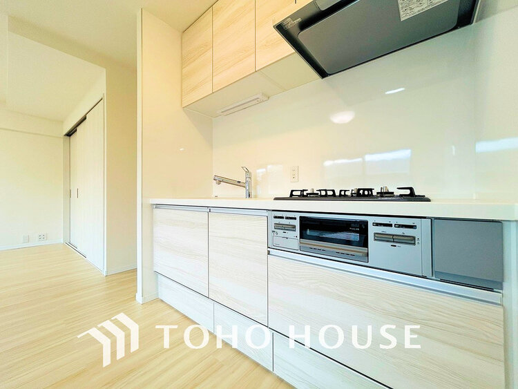 キッチン シンプルな部屋の雰囲気に溶け合うナチュラルキッチン