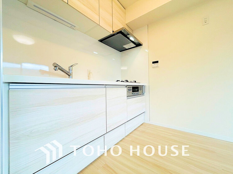 キッチン 落ち着きのあるカラーで統一された清潔感と気品が溢れるキッチン