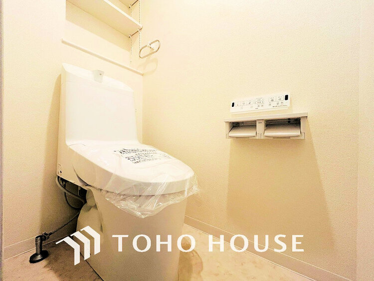 トイレ トイレには快適な温水洗浄便座付