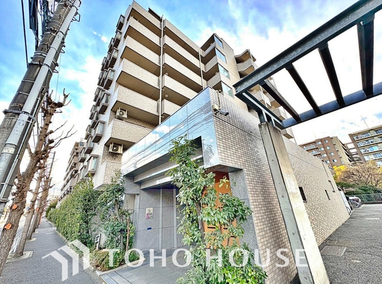 外観 日々の暮らしを心地よく包み込む、品格ある佇まいが魅力です。帰宅するたびに気分が高まります。