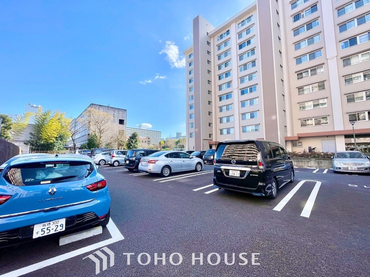 駐車場 【APPEARANCE】◆安らぎ◆整然と整備された街に風が吹き、木々が揺れる。絵にかいたような心安らぐ環境です。