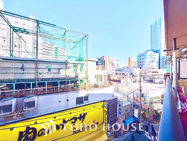 収納 収納力抜群のスペースで、家族の荷物をしっかり整理し、暮らしを快適に保てます。