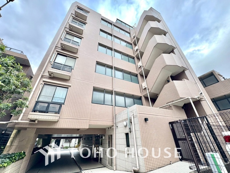 外観 【APPEARANCE】◆陽光◆が差し込む。この開放的な空間に家族の笑顔が集う。家族が一緒に過ごす空間は明るく、そして居心地よく。