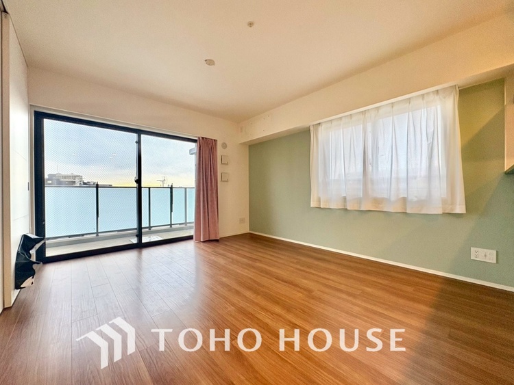 内装 一部リフォーム予定◆眩い◆光が燦々と入り、家族の笑顔を照らす。「いつまでも続いて」と願う夢のような毎日がここにある。