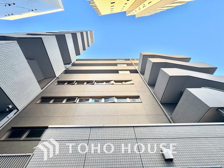 その他 【BALCONY】◆BLUE SKY◆自然の心地よさに包まれる。大開口の外に広がるのは爽やかな青空。