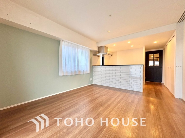 内装 一部リフォーム予定◆simple is best◆無駄のない綺麗なつくりのリビングルームであなただけの暮らしを。