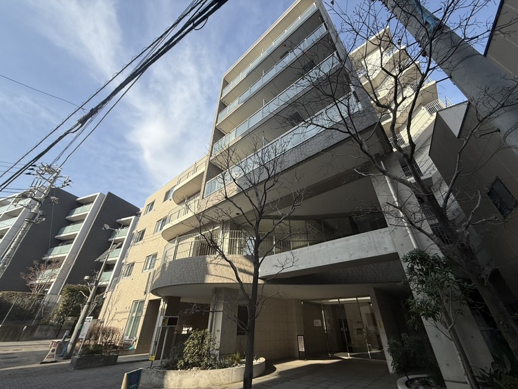 外観 資料には掲載していない情報が、現地にはたくさんあります。是非一度、現地をご確認ください。