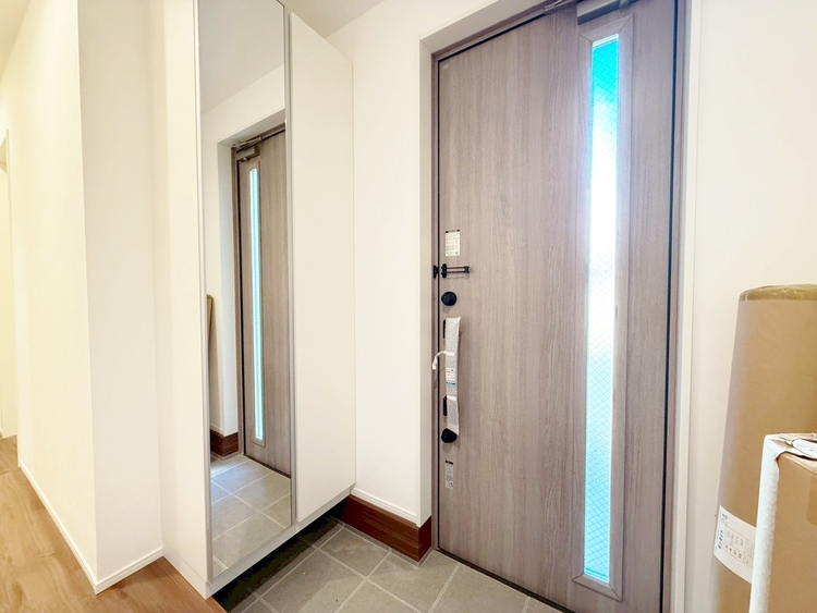 玄関 シューズボックスを完備した玄関です。