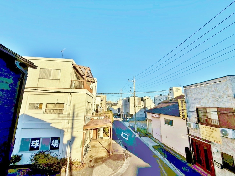 バルコニー 頬をなでる、優しい風を感じることが出来ます。