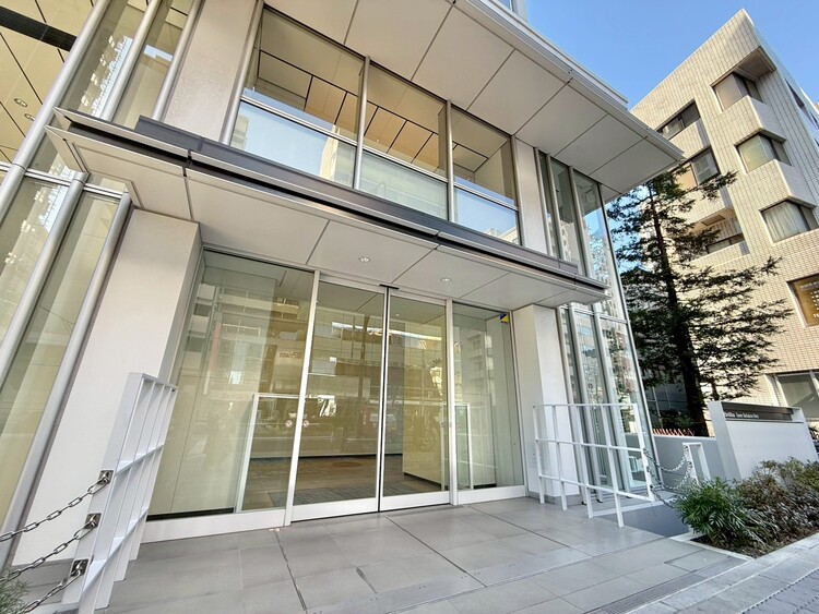 その他 上質感漂う玄関アプローチです。