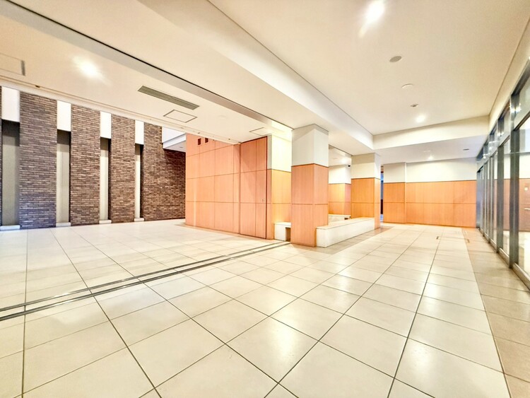 その他 館内は静寂な中が保たれており、管理が行き届いている印象を受けました。