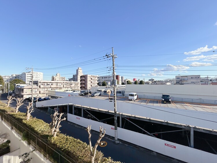 その他 眺望や窓からの景色が良いと、家で過ごす時間も快適です。