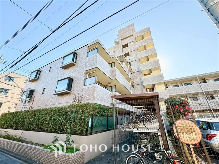 外観 【APPEARANCE】◆眩い◆光が燦々と入り、家族の笑顔を照らす。「いつまでも続いて」と願う夢のような毎日がここにある。