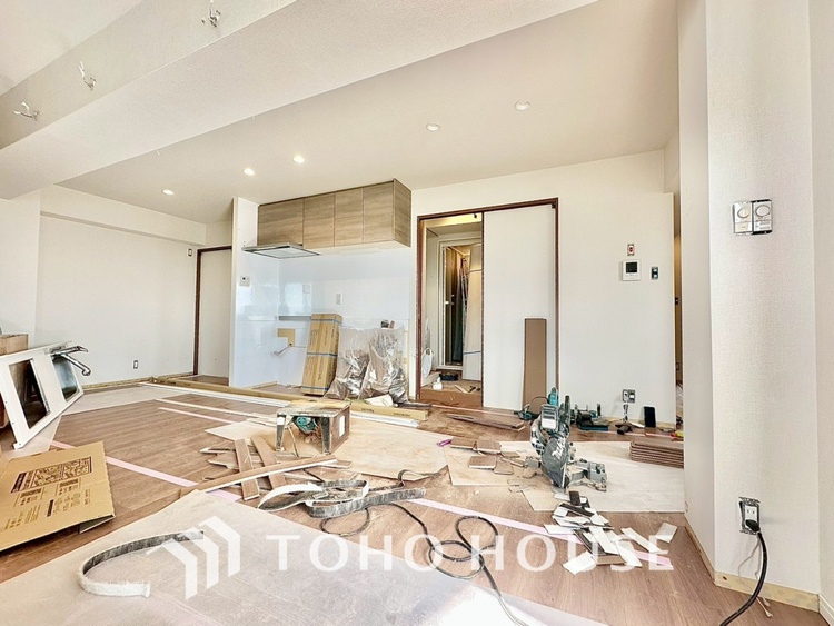 内装 現在改装中◆眩い◆光が燦々と入り、家族の笑顔を照らす。「いつまでも続いて」と願う夢のような毎日がここにある。