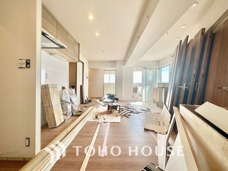 内装 現在改装中◆扉を◆開くとこの景色。家族の”おかえり”の声が聞こえてきそう。