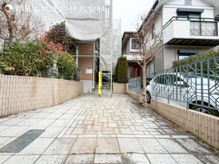 駐車場 リフォーム中の写真となります