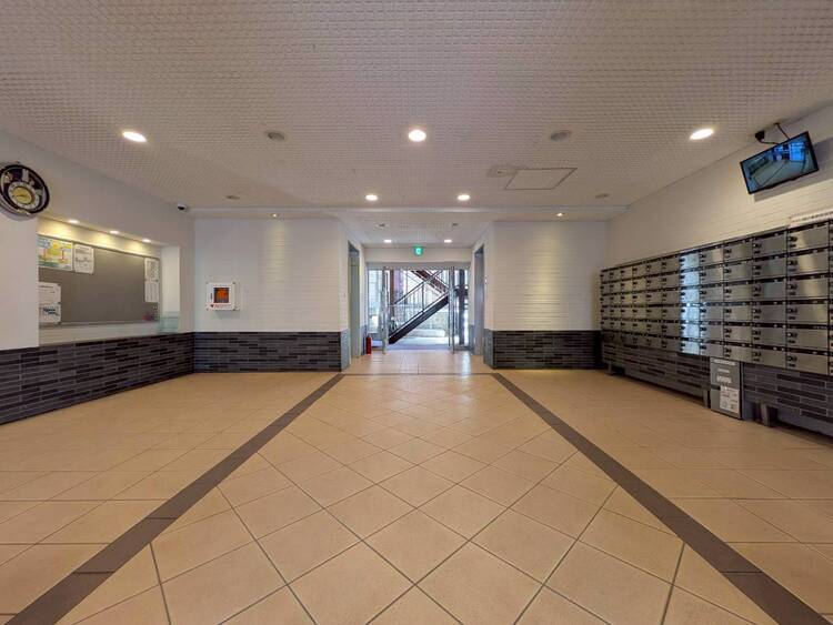 エントランス エントランス内部は、管理が行き届き清潔な共有スペースとなっています。