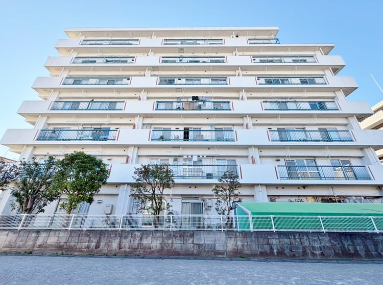 外観 ライフプランニングからローンまで、一貫してご説明させていただきます。お気軽にお問い合わせくださいませ。