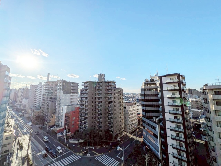 バルコニー 頬をなでる、優しい風を感じることが出来ます。