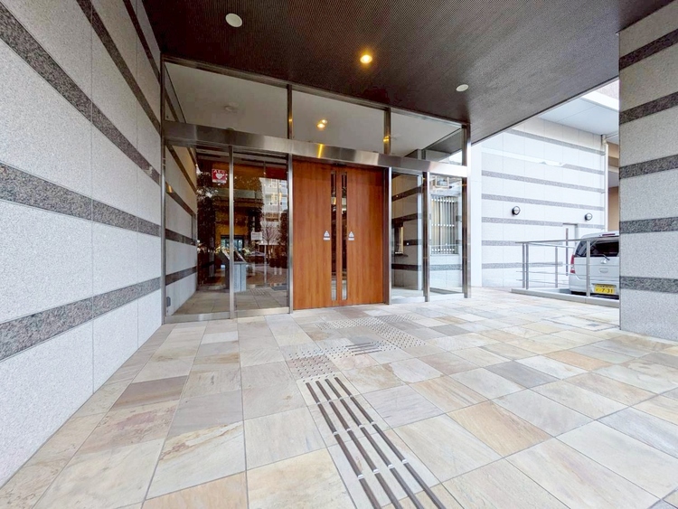 エントランス 外と内をつなぐエントランスは、まさに顔となる場所。