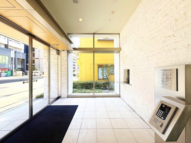 エントランス エントランスは、毎日の行き帰りで使う大事な空間です。