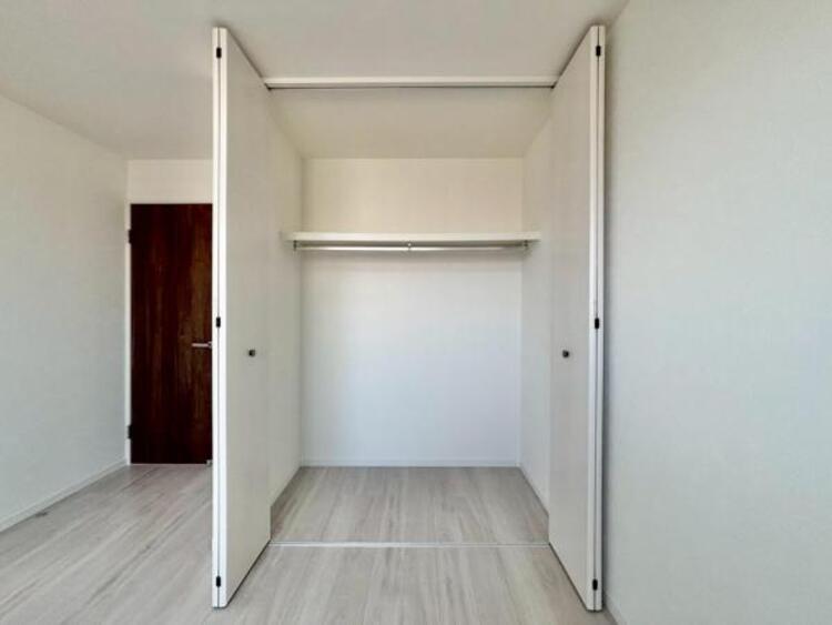 収納 各居室にクローゼットがあり、洋服ダンスなどを置く必要がないのでお部屋を広く使えます。