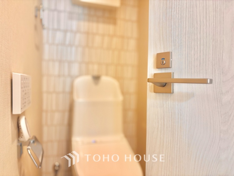 トイレ 清潔感あふれる快適なトイレ。毎日を心地よく過ごせるおすすめポイントです。