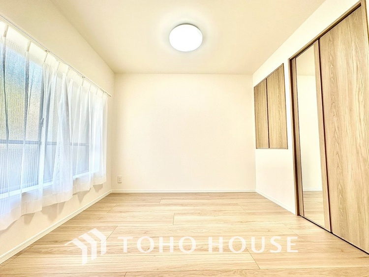 内装 【PRIVATE ROOM】◆快適◆な暮らしに不可欠な収納スペース。快適さとともに思い出も詰まっていく。