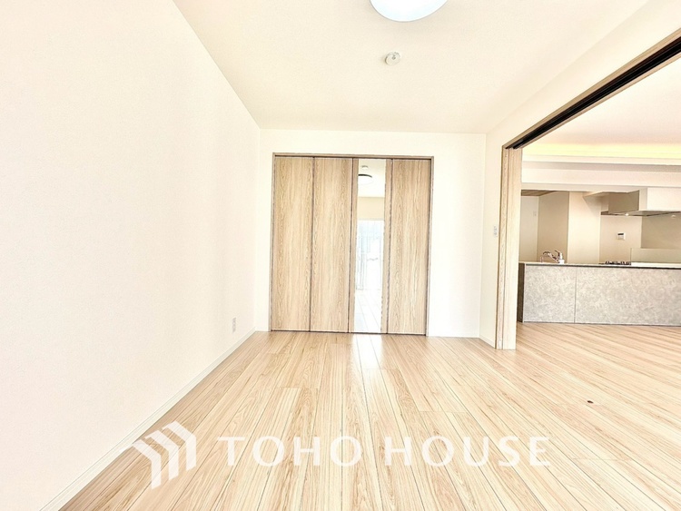 内装 【PRIVATE ROOM】◆プライベートな時間◆最高な暮らしにはこの空間が必要。家族のふれあいも大切にしつつ、自分の空間も大切にしたい。