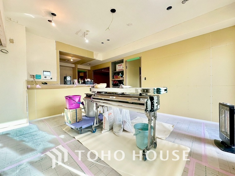 内装 現在改装中◆扉を◆開くとこの景色。家族の”おかえり”の声が聞こえてきそう。