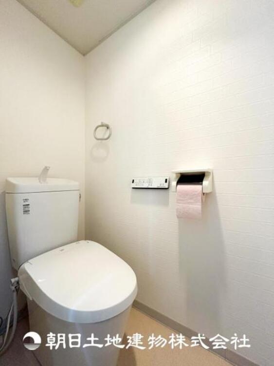 トイレ 【トイレ】大切な1人時間。寛ぎだけではない、快適な生活を送る為に必要なもの。毎日使う場所だから、より快適な空間に仕上げられています。