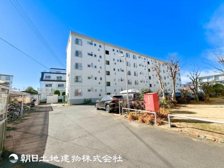 外観 【外観・立地】時間のゆとりと空間、暖かな陽光がもたらす光と風を独占してください。ここから新しい暮らしが始まります。