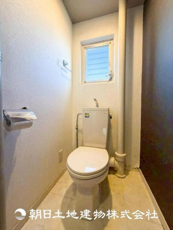 トイレ 【トイレ】大切な1人時間。寛ぎだけではない、快適な生活を送る為に必要なもの。毎日使う場所だから、より快適な空間に仕上げられています。