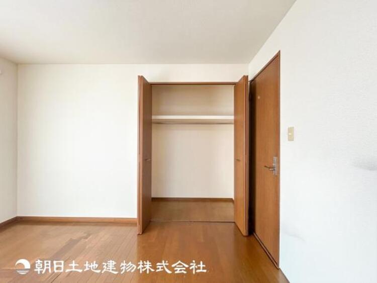 収納 【収納】子供部屋にも寝室にも、便利な全居室収納スペース付ですので、各部屋の荷物がすっきりまとまります。
