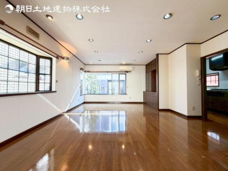 居間 すぐの見学や資料請求など、お気軽にお問い合わせください