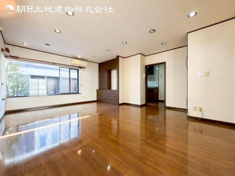 居間 すぐの見学や資料請求など、お気軽にお問い合わせください