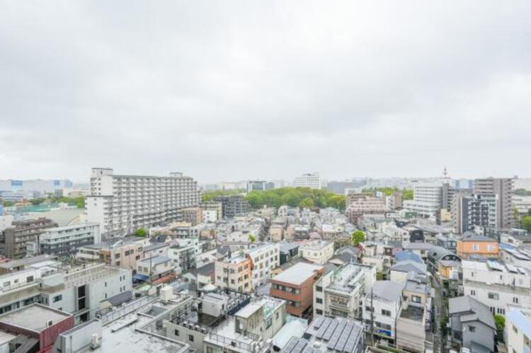 その他 開放感のある眺望。季節による景色の変化を日常の生活と共に感じてください。