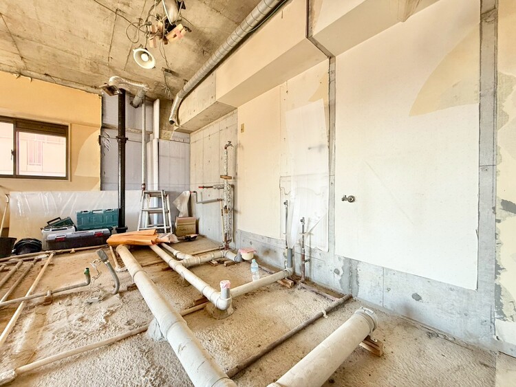 その他 十分な広さの脱衣所。※内装リフォーム中です