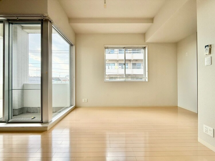 その他 落ち着いた雰囲気に包まれて、伸びやかな空間。※内装リフォーム中です