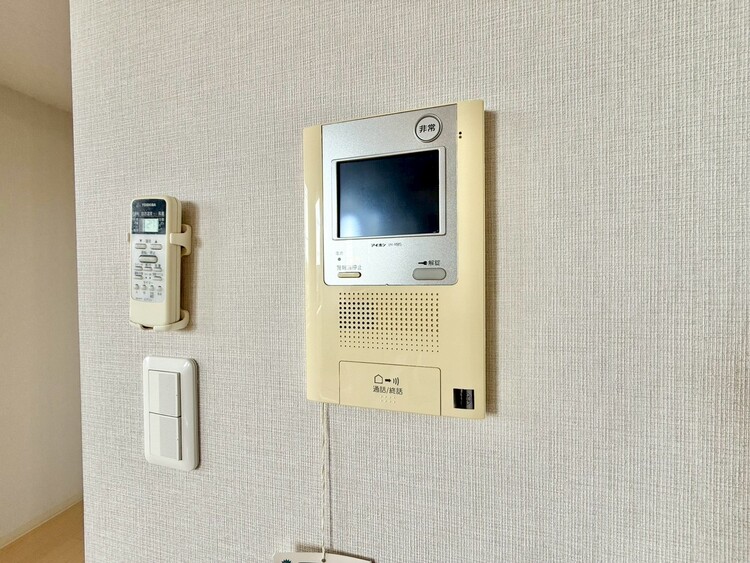 その他 誰が来てもわかる様にモニター付きインターホンを設置。※内装リフォーム中です