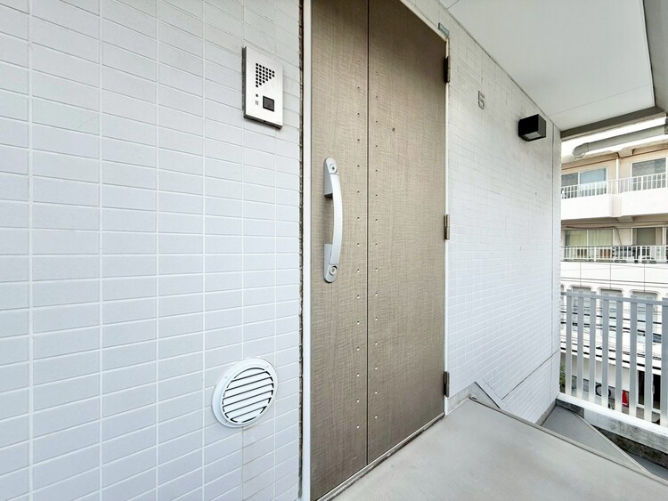 その他 清潔感のある落ち着いた雰囲気の玄関です。