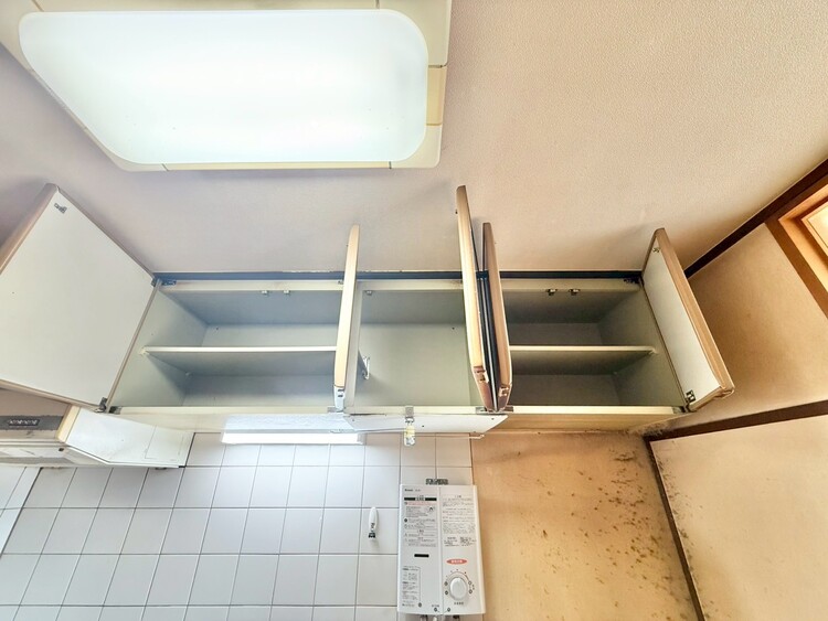 その他 収納スペースが付いていて、お部屋を広く使っていただけます。